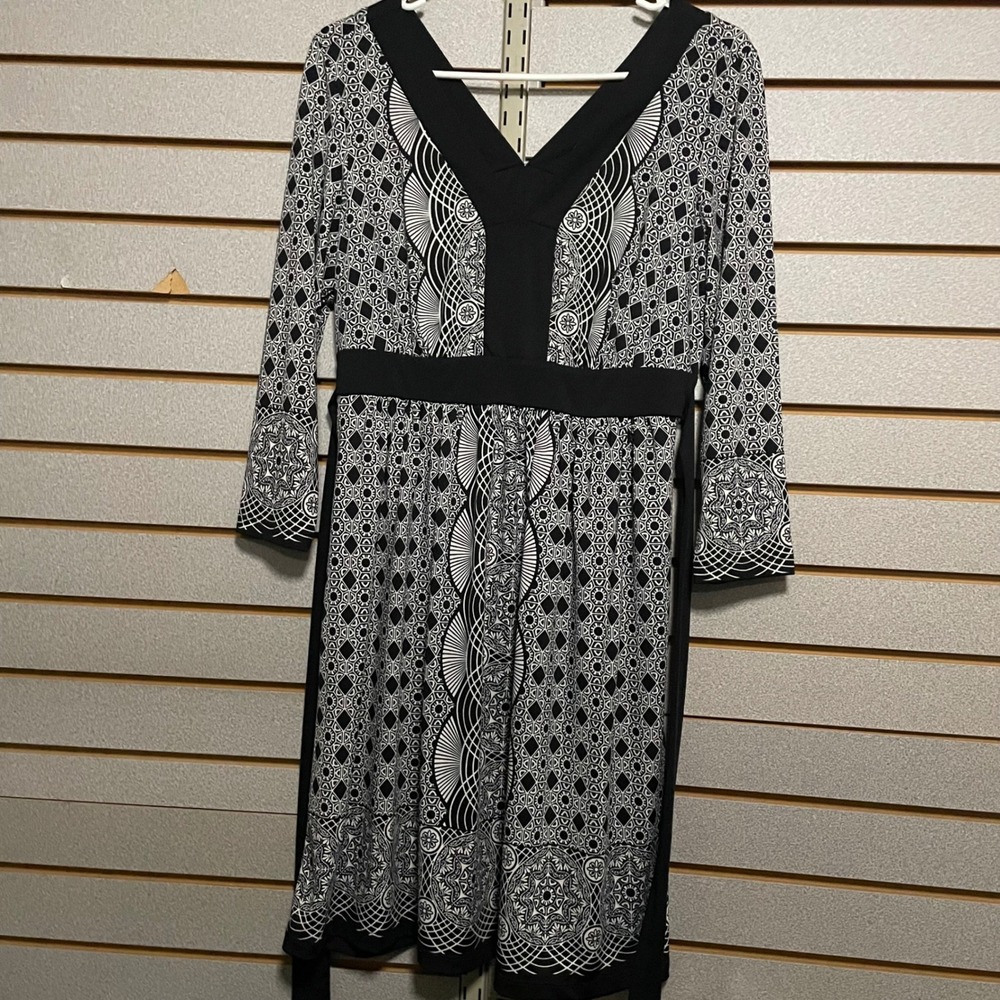 ECI New York Black White Geometric Print V Neck 3/4 Sleeve Dress Women's Medium